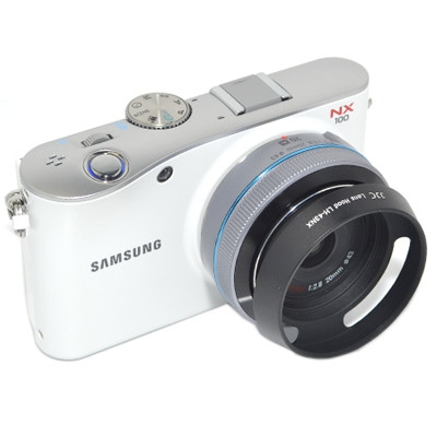 JJC sluneční clona Samsung NX 20mm