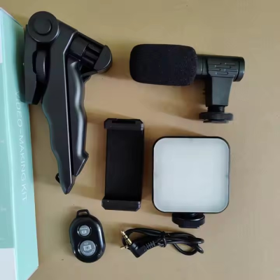 Sada AY-49, nini stativ, držák telefonu, LED světlo a mikrofon