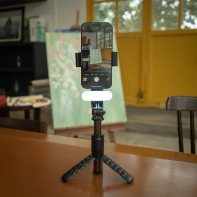 A6 1-osový stabilizátor, teleskopická selfie tyč, mini statív, diaľkové ovládanie, externé svetlo