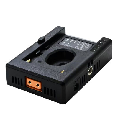 NP-F Multifunkční bateriový adaptér, pro napájení fotoaparátu a příslušenství.