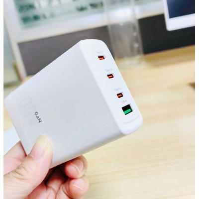 Napájecí adaptér FB-100W, 3 x USB-C, 1 x USB-A