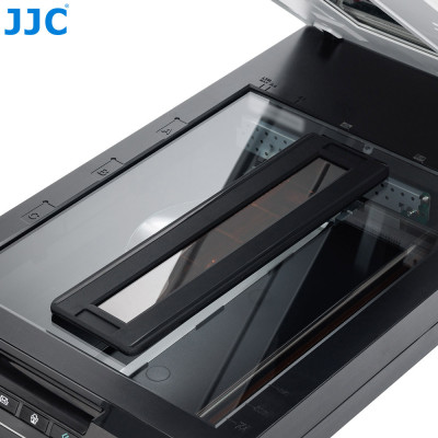 Držiak JJC FH-135 na 35 mm film na skenovanie