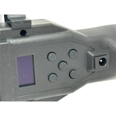 RGB 20W LED light bar, infinitely adjustable temperature, intensity and colour of light. Integrated battery, remote control, 55