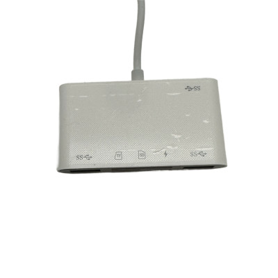 SD/TF card reader + 3 x USB + Lightning for devices with Lightning connector