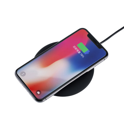KIWIFOTOS KWC-01, Bezdrátová nabíječka pro mobilní telefony, černá