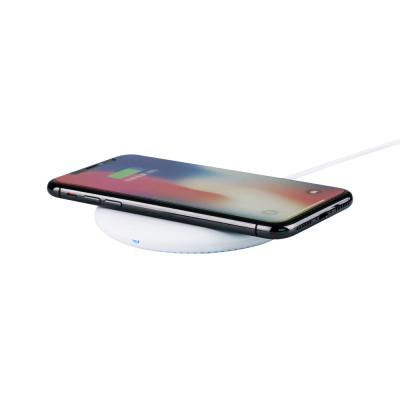 KIWIFOTOS KWC-01 WHITE, Bezdrátová nabíječka pro mobilní telefony, bílá