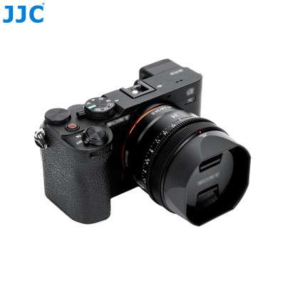 JJC LH-SH165, Sluneční clona určená pro objektivy SONY FE 24 mm F2,8 G (SEL24F28G)