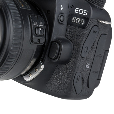 Kiwifotos Redukcia z Nikon G na Canon EOS