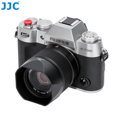 Slnečná clona JJC kompatibilná s objektívmi FUJI. XC 35 mm F2, XF 23 mm F2 R WR a XF 35 mm F2 R WR