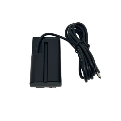 Dummy baterie standardu NP-F550 s USB-C konektorem pro dlouhodobé napájení světel, monitorů